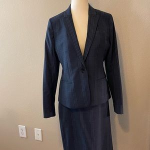 Banana Republic blue plaid suit jacket and skirt size 10, like new
